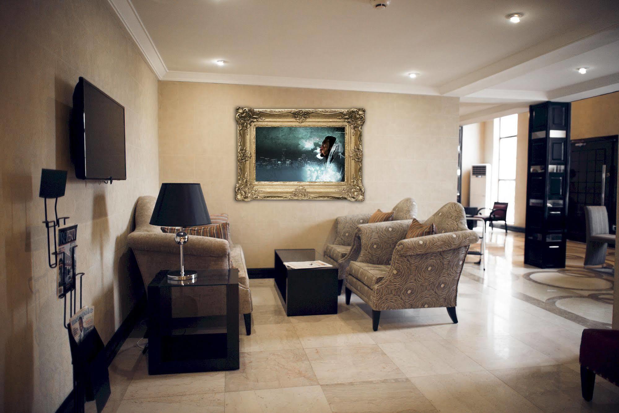 Quo Vadis Hotel อาบูจา ภายนอก รูปภาพ